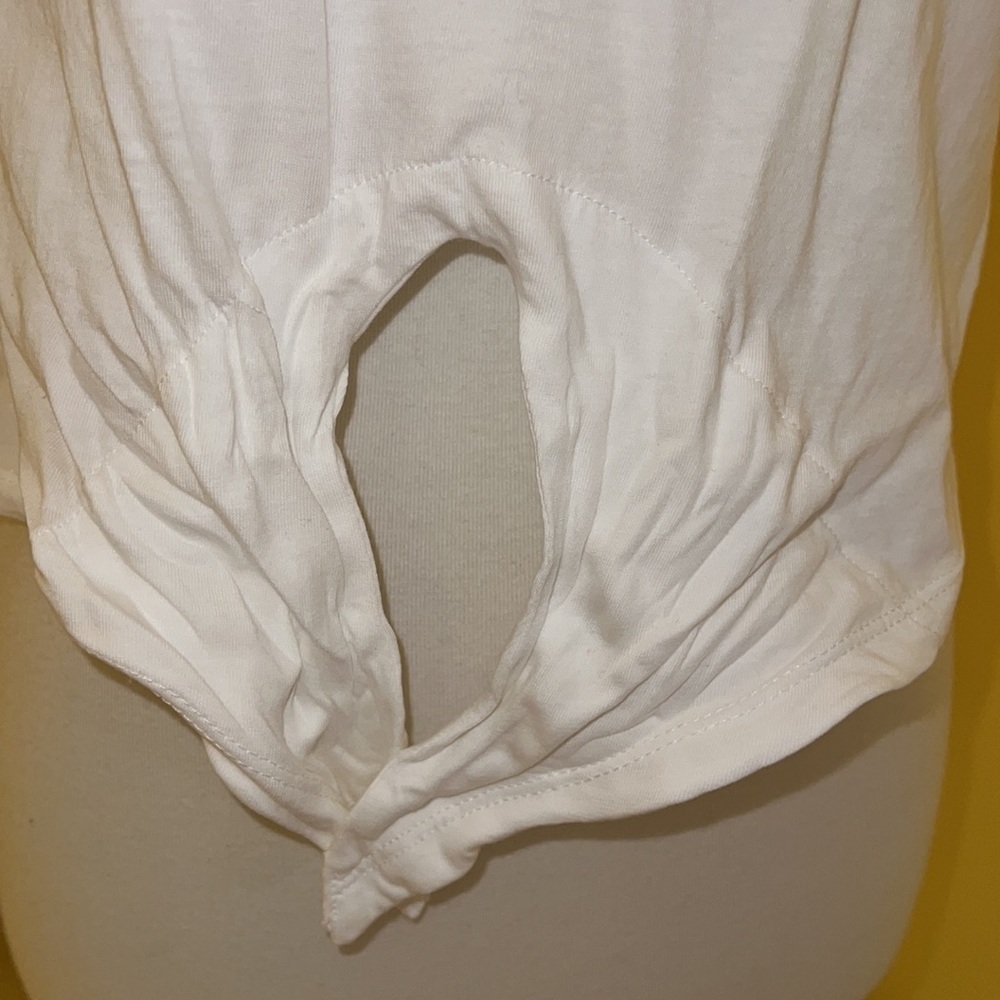 H&M divided tee - Picture 7 of 7